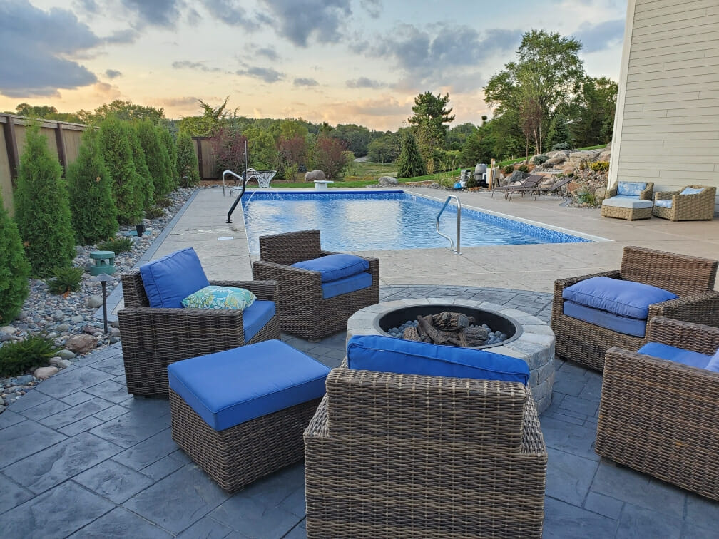 Outdoor fire pit with seating