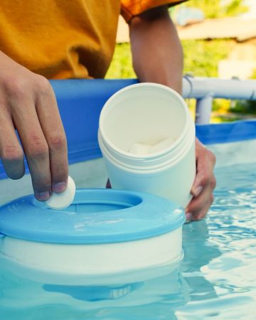 Can Chlorine Damage Fiberglass Pool?