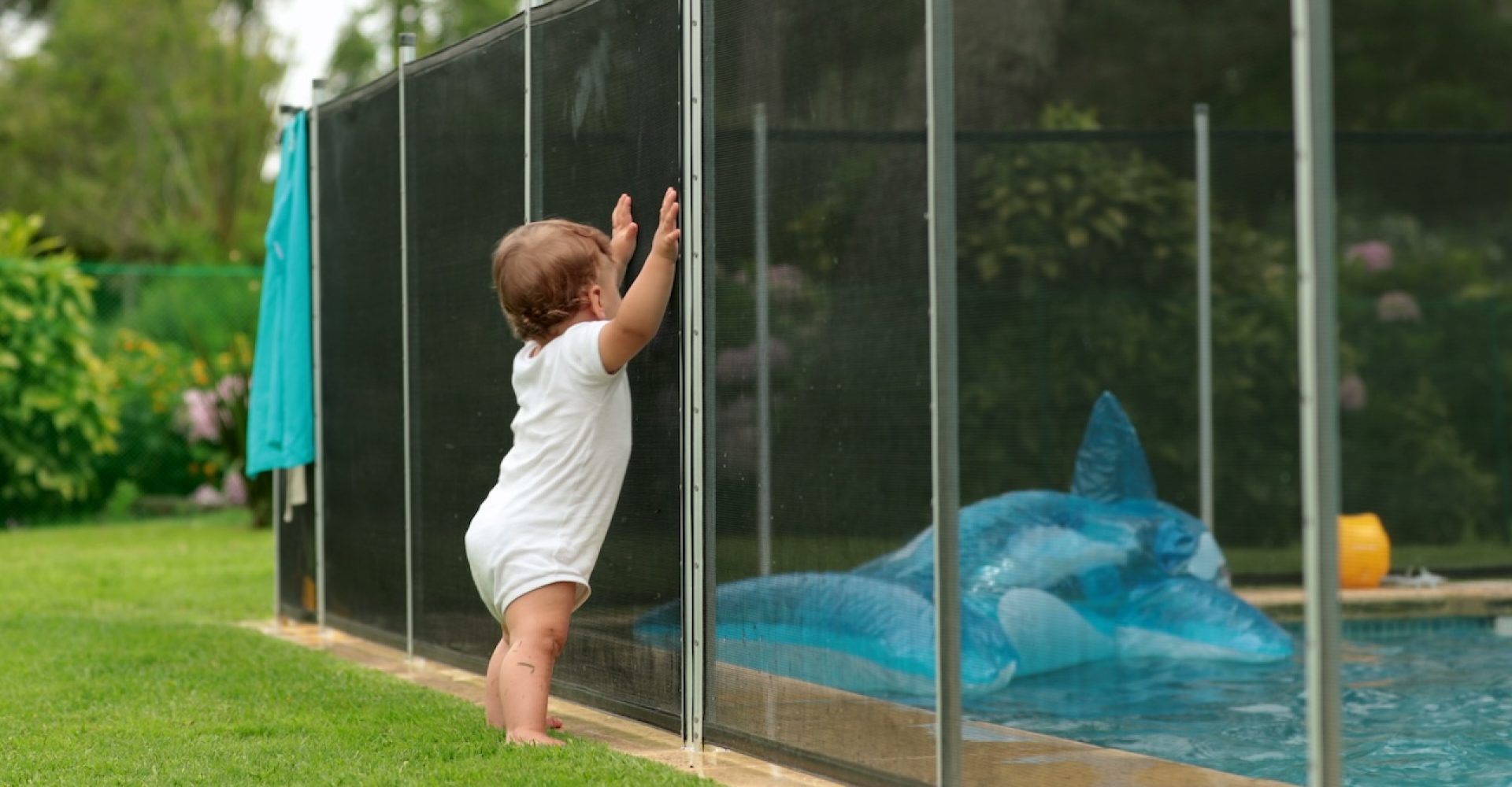 Choosing the Right Pool Fence: Safety and Style Considerations for Minnesota Homes